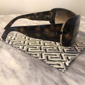 Versace Vintage Sunglasses Brown Shield